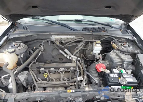 2009 Ford Escape Xls/Xls Manual from USA, damaged, VIN 1FMCU02719KD05631